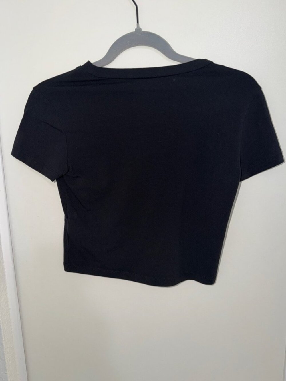 Black Cropped Crewneck Tee - Picture 2 of 2